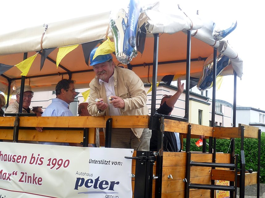 Beim Festumzug mit dabei: Ex-Pr&auml;sident Zeitler