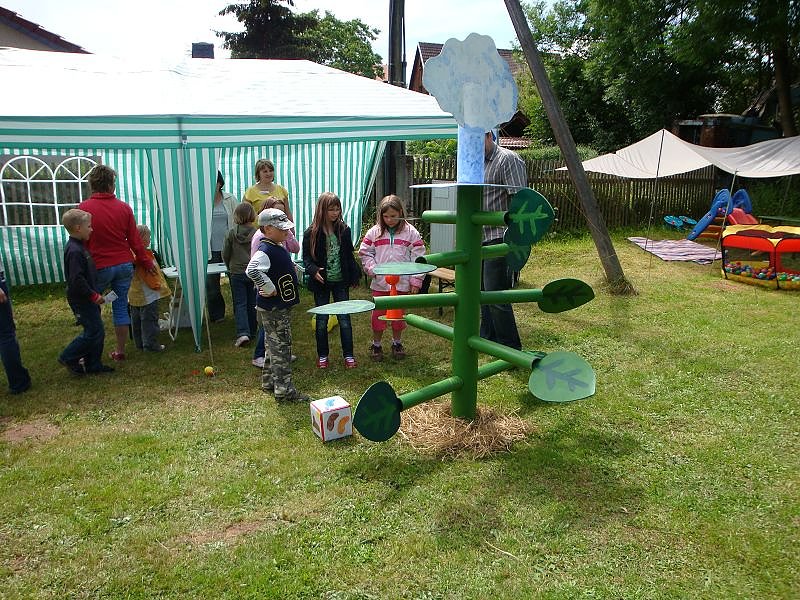 Kinderfeste im "Drachenland"