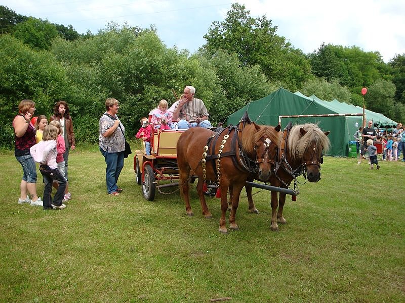 Kinderfeste im "Drachenland"