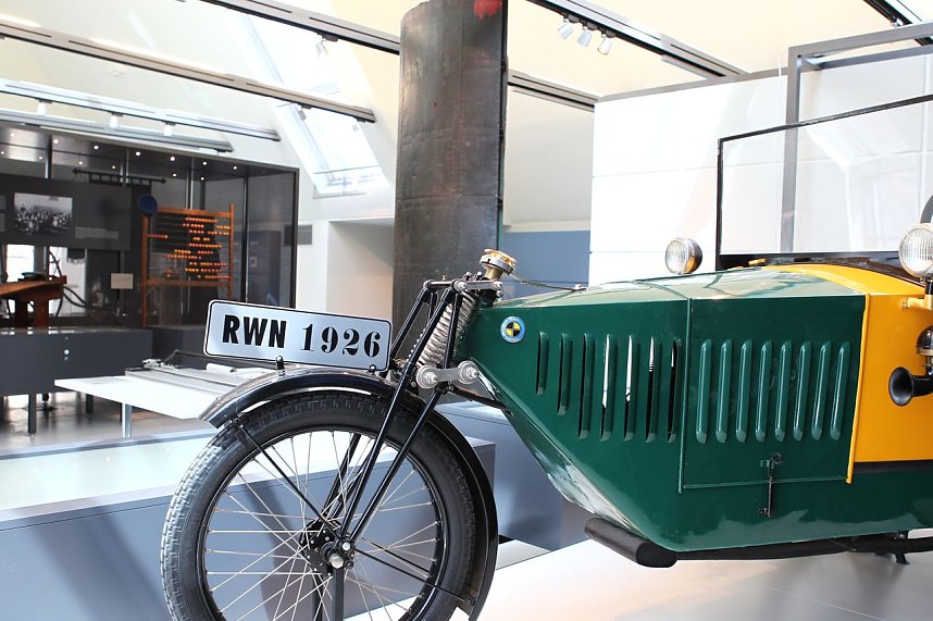 Rundgang durch die "neue" Flohburg