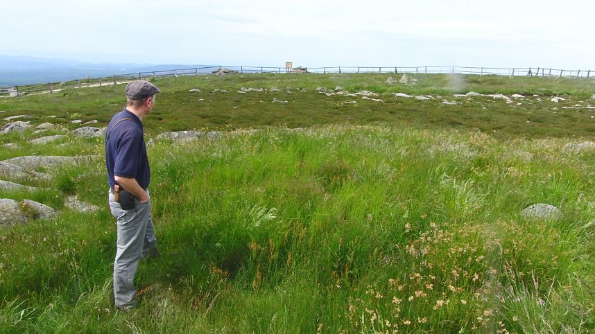 Besuch im Brockengarten: Dr. Gunter Karsten