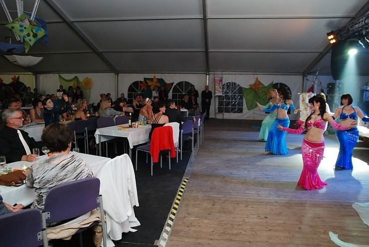 Sommernachtsball im "HUM-GYM"