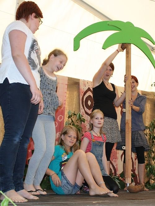 Der erste Tag im Handwerker-Camp