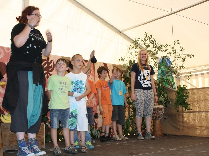 Der erste Tag im Handwerker-Camp