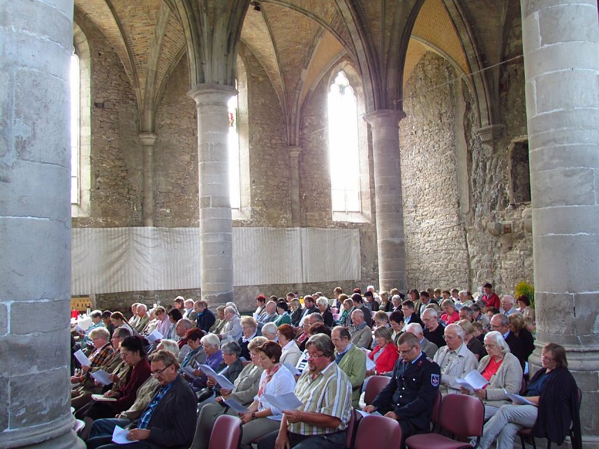 Neue Pfarrer eingef&uuml;hrt