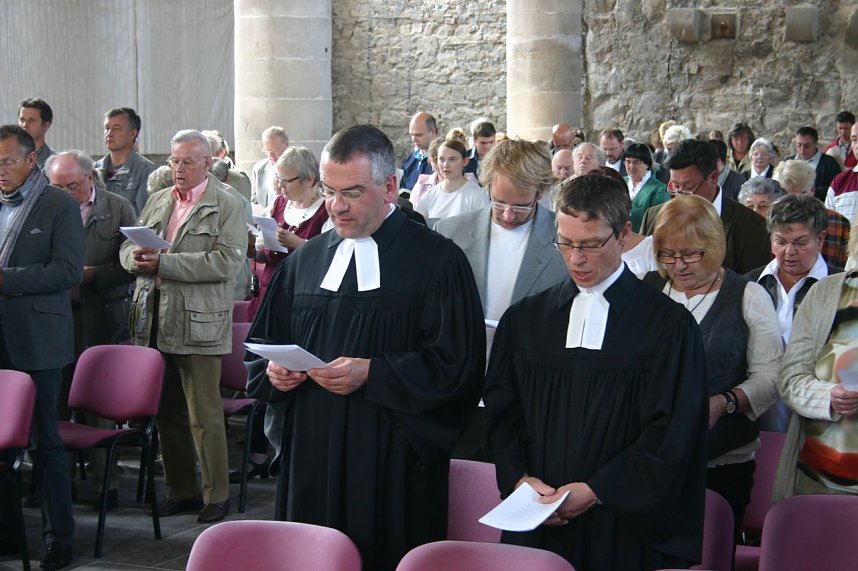 Neue Pfarrer eingef&uuml;hrt