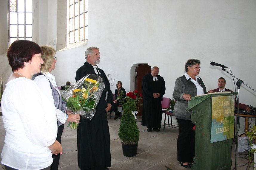 Neue Pfarrer eingef&uuml;hrt