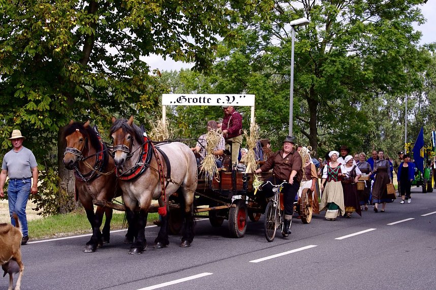 Festumzug in Obergebra