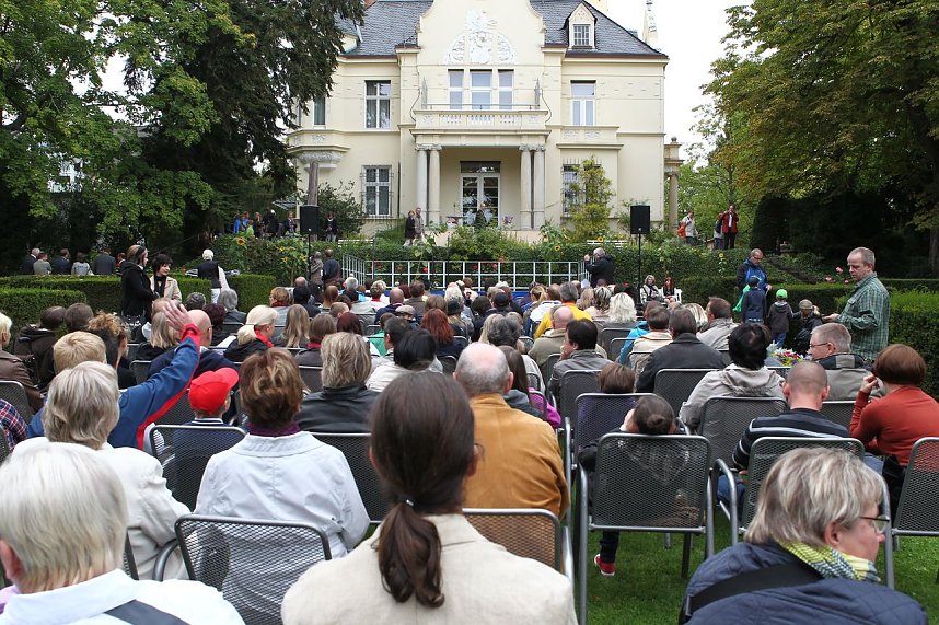 Er&ouml;ffnung im Meyenburg-Park