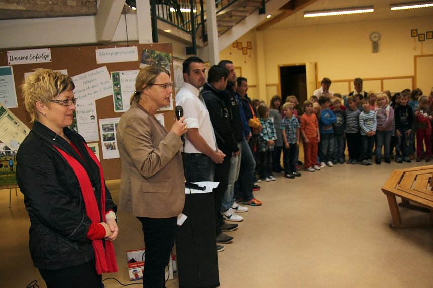 Begr&uuml;&szlig;ung durch Jutta Krauth