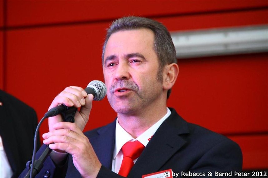 Neuer&ouml;ffnung mit Volksfest