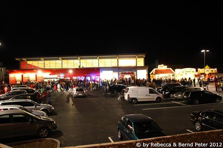 Neuer&ouml;ffnung mit Volksfest