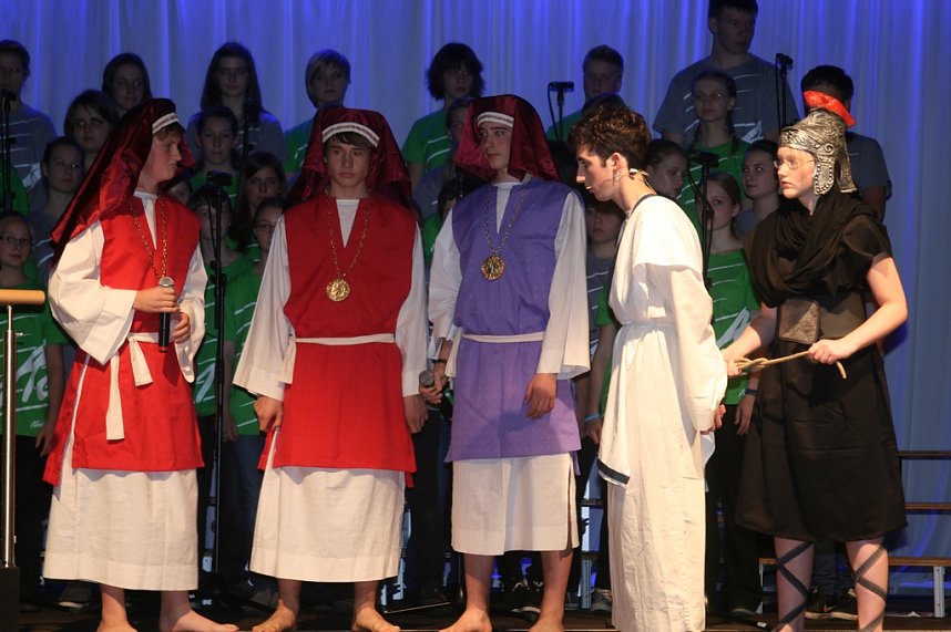 Musical in der Ballspielhalle