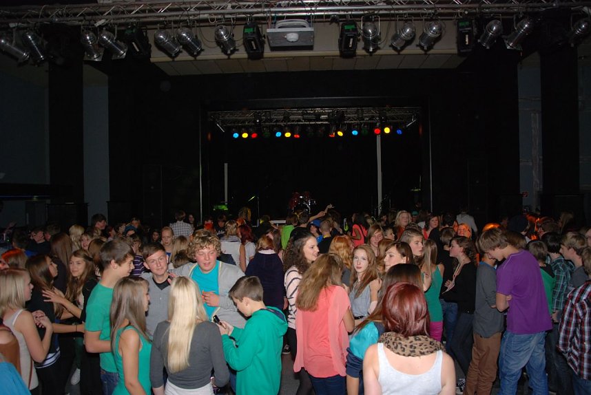 Junge Party im Klubhaus