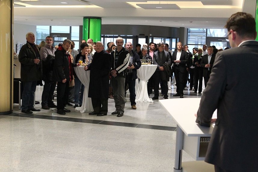 Neuer Eingangsbereich am Nachmittag er&ouml;ffnet