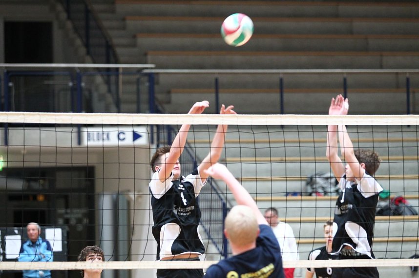 Benefiz-Turnier hat begonnen