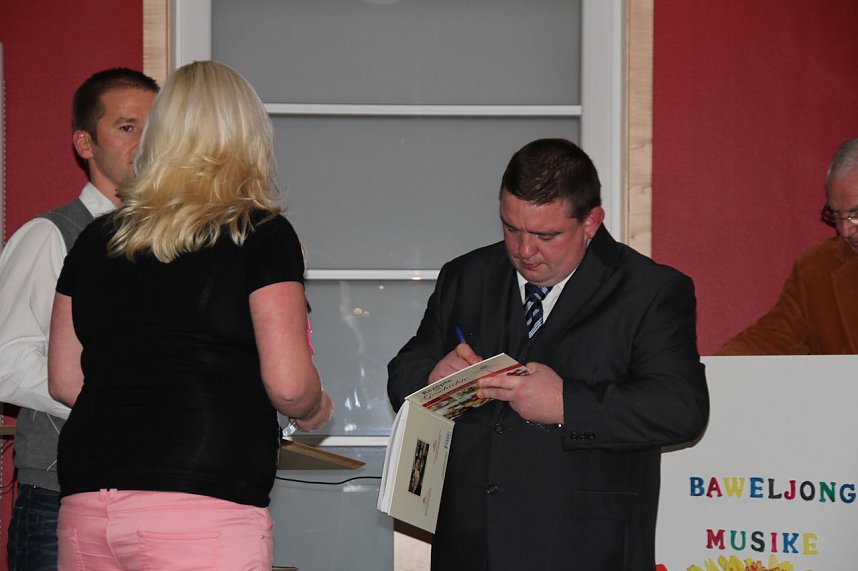 Buch wurde pr&auml;sentiert