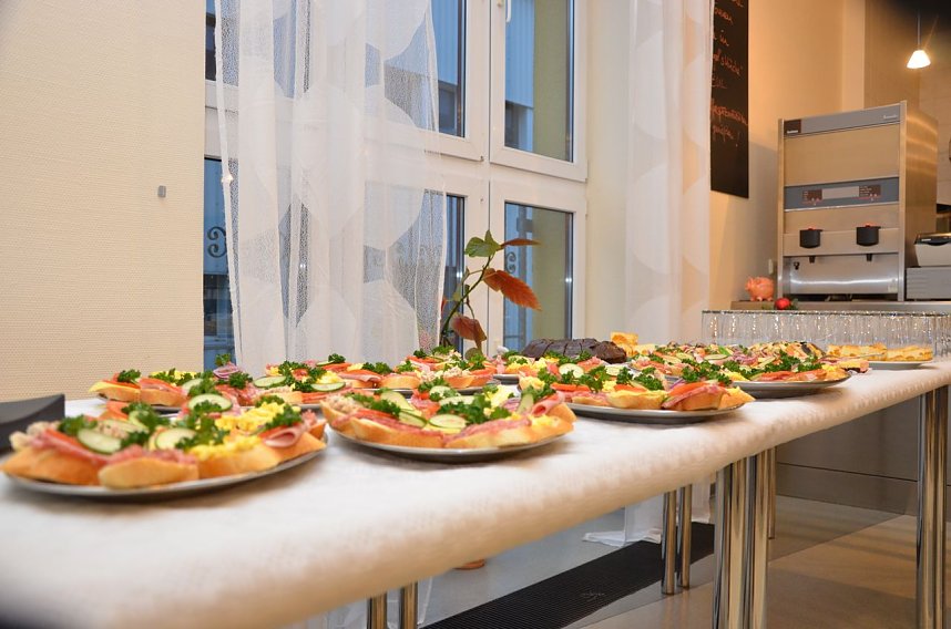 Er&ouml;ffnung K&ouml;gel &acute;s K&uuml;che