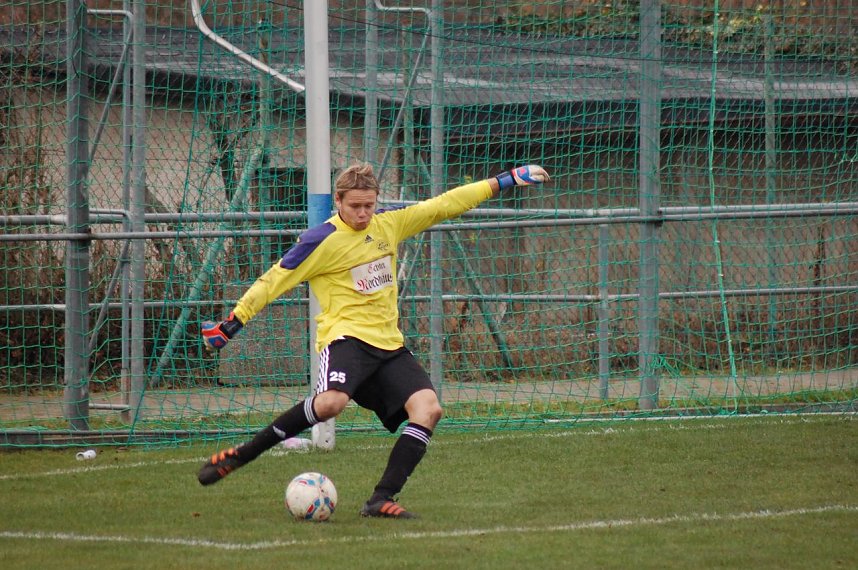 Wacker holt einen Punkt in Halle