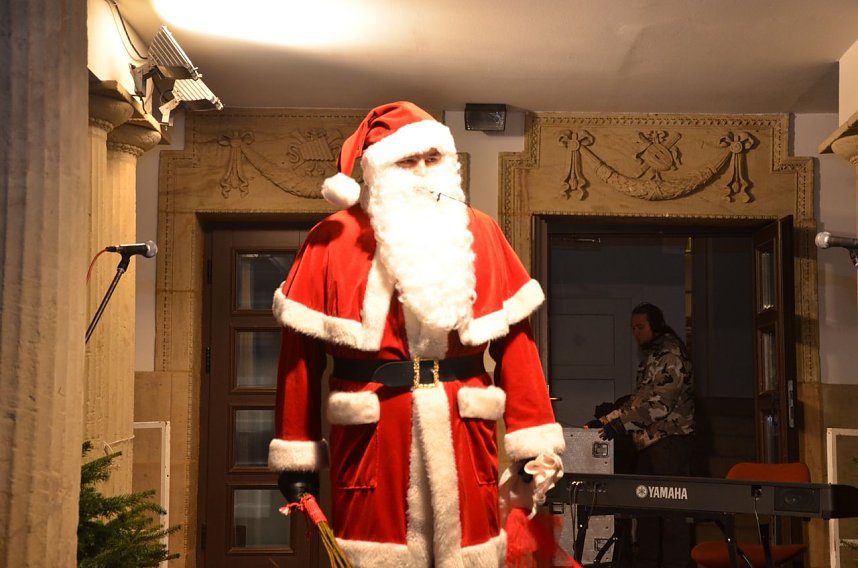 Adventsmarkt 6.T&uuml;rchen