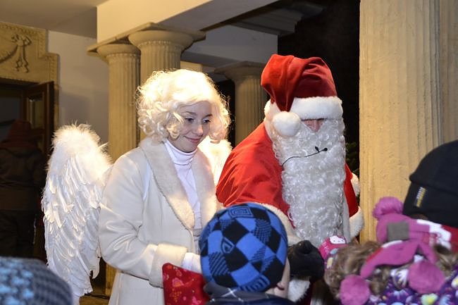 22.T&uuml;rchen am Theater