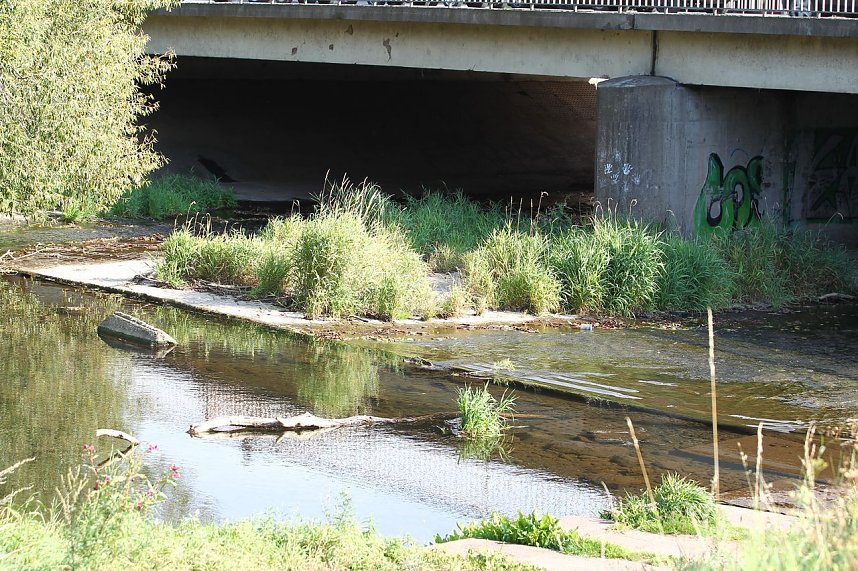 Br&uuml;cke Gerhart-Hauptmann-Stra&szlig;e im September