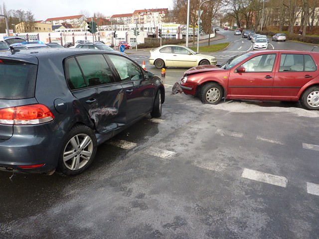 Crash auf der Kreuzung