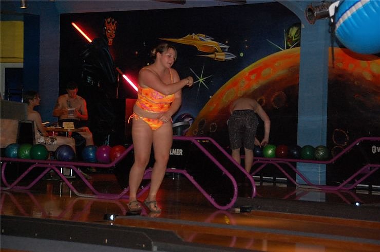 Bikini-Bowling in Nordhausen