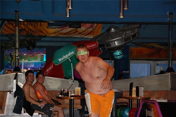 Bikini-Bowling in Nordhausen
