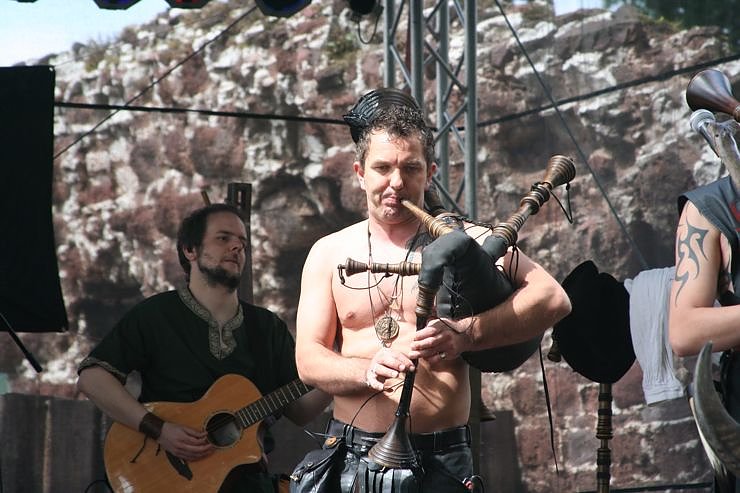 historisches Spektakel auf der Burgruine Hohnstein � wirr wahr