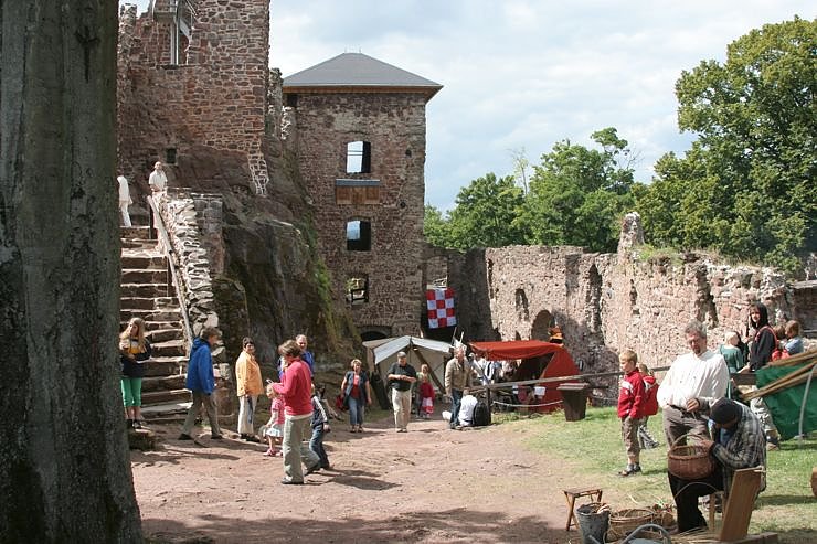historisches Spektakel auf der Burgruine Hohnstein