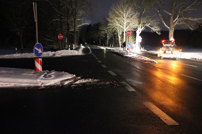 Verfolgungsjagd im S&uuml;dharz: B 243, Abzweig nach Tettenborn