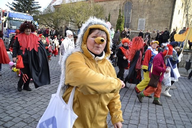 Gro&szlig;er Festumzug