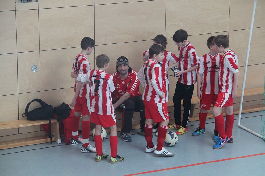 Turnier unterm Hallendach