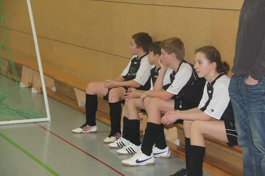 Turnier unterm Hallendach