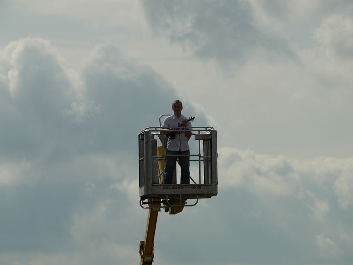 Giganten und anderes auf dem Scheunenhof