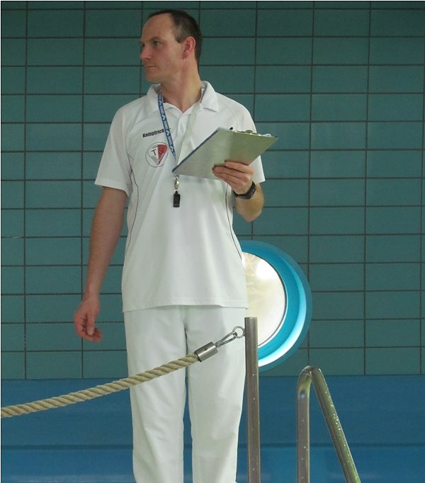 Schwimmen im Badehaus