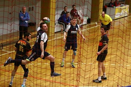 Frauen und M&auml;nner des NSV mit erfolgreichen Heimspielen