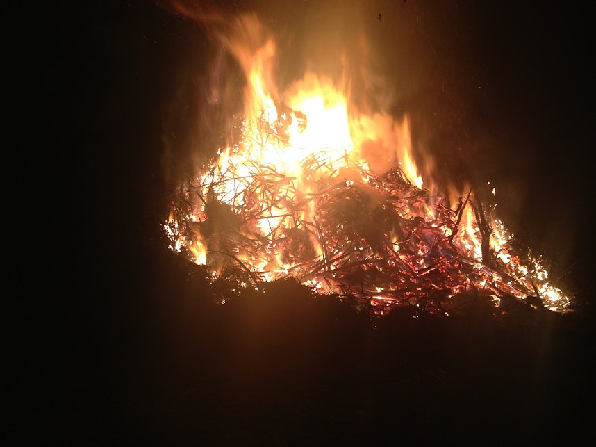 Osterfeuer in Herreden 2013