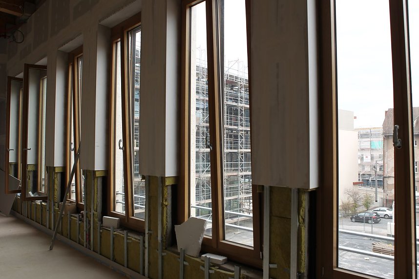 Rundgang: Fenster des Ratssaals