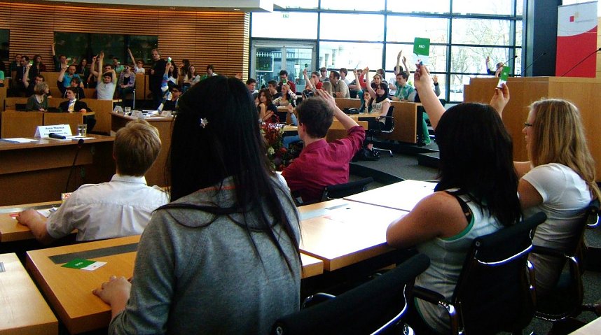 Im Landtag zugeh&ouml;rt