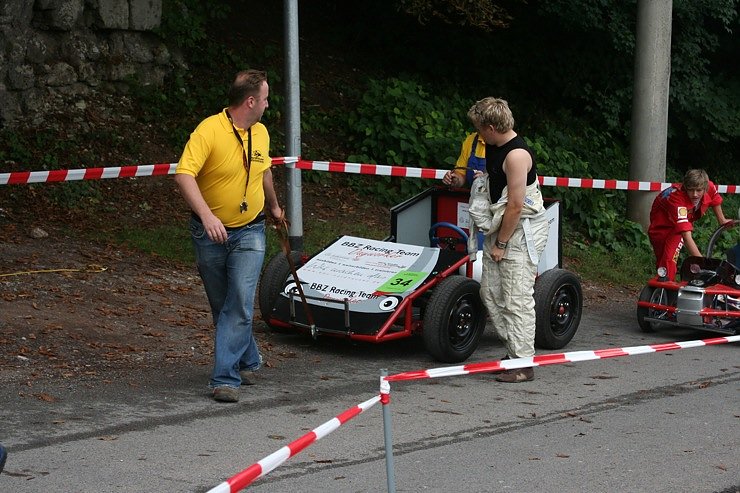 Was runter will muss erst mal hoch � 4. Seifenkistenrennen in Nordhausen