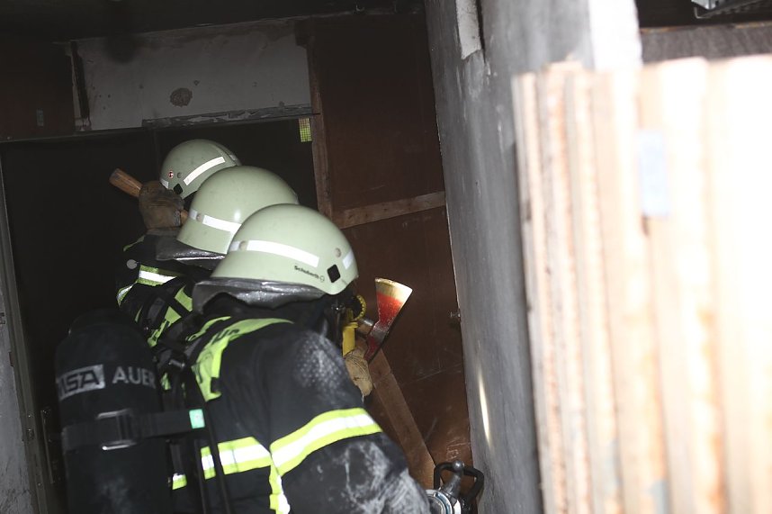 Kellerbrand im Zuckerweg