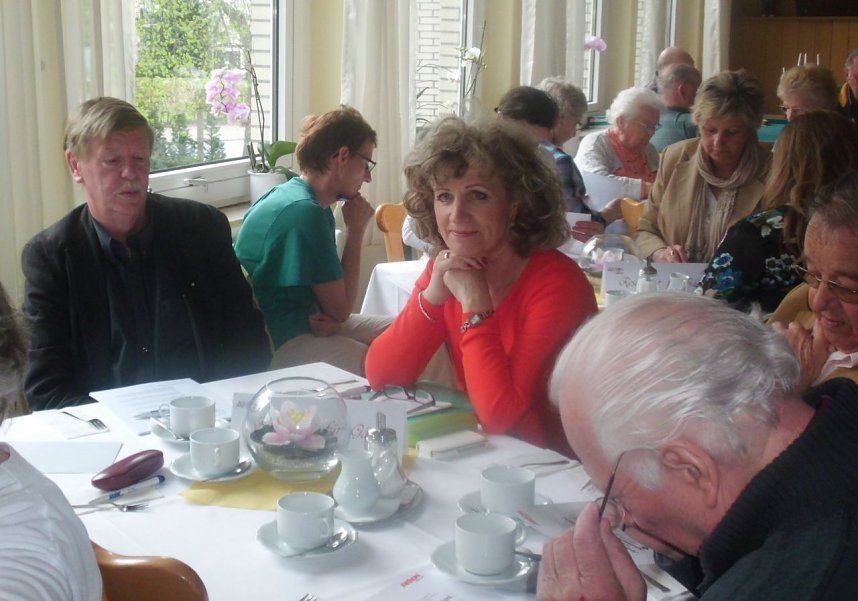 Landr&auml;tin Birgit Keller verfolgte inmitten der VdK-Mitglieder aufmerksam die Diskussion