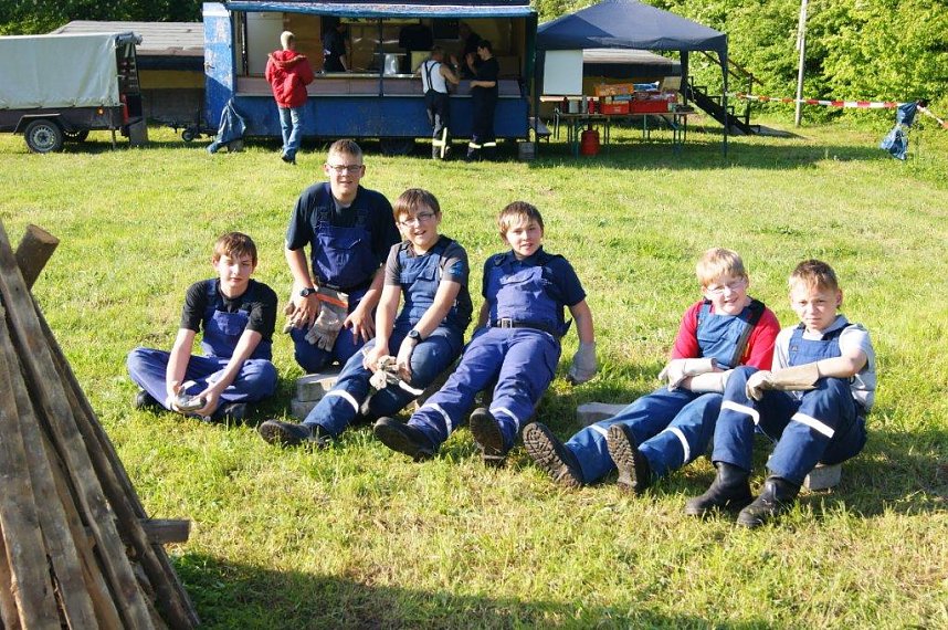 Pfingstfeuer in Obergebra