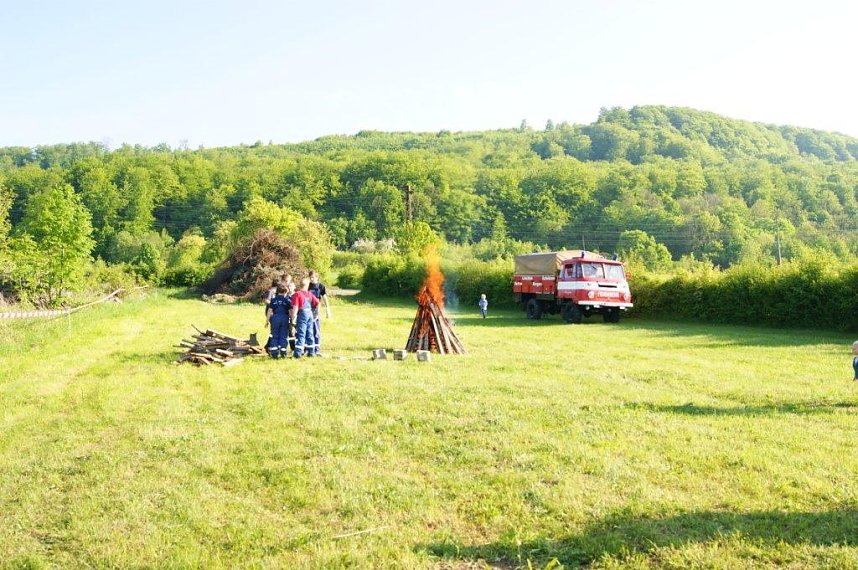 Pfingstfeuer in Obergebra