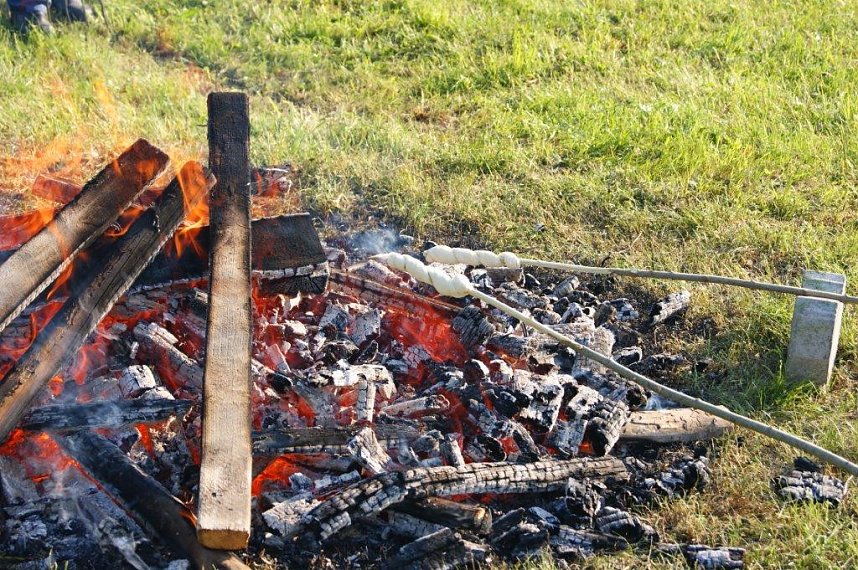 Pfingstfeuer in Obergebra