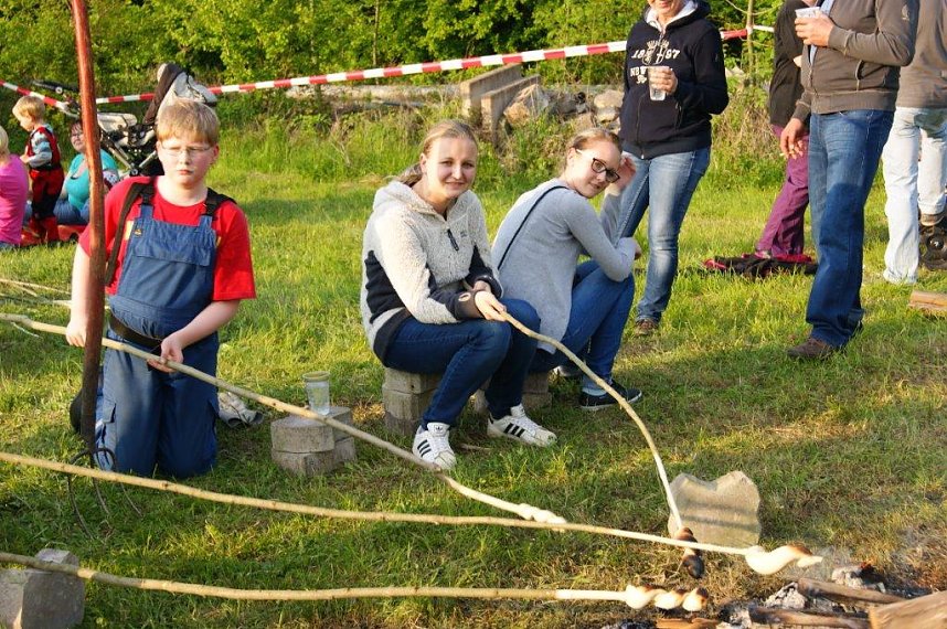 Pfingstfeuer in Obergebra