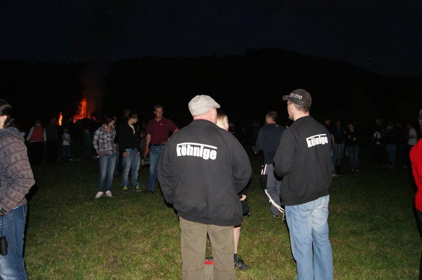 Pfingstfeuer in Obergebra - die Zweite