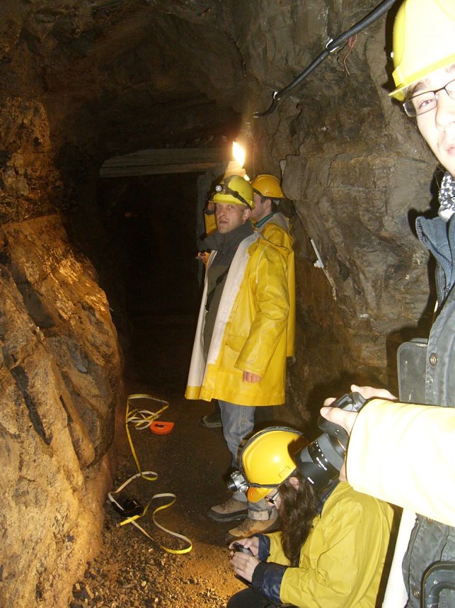 Gro&szlig;es Interessen an  Langen Wand